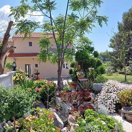 Apartman With Parking Space Mundanije, Rab - 4953