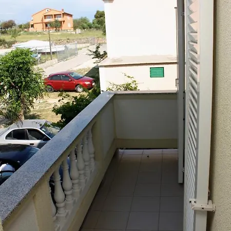 Lejlighed With Parking Space Mundanije, Rab - 4953 *