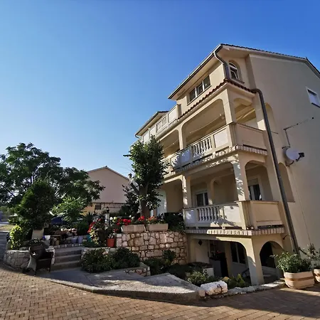 Appartement With Parking Space Mundanije, Rab - 4953